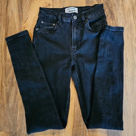 Reformation Denim - Reformation Size 23 Skinny Black Jeans
